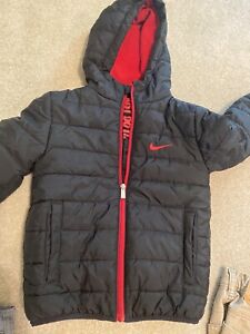 NIKE Boy's Hooded Puffer Jacket Coat Swoosh Logo Black Red Size 6