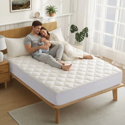 Waterproof Mattress Pad, Bed Cover 100% Organic Cotton Shell Polyester Fill - Image 1 of 4