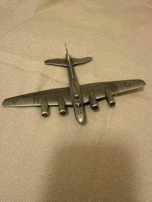 The Danbury Mint U.S.A.F. Modelo de peltre Flying Fortress escala 1:156 Foto 1 de 4