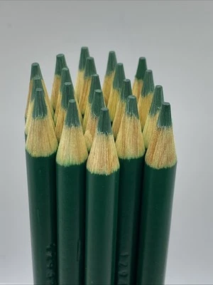 (20) Crayola Colored Pencils  (green) BULK - Image 1 of 3