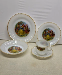 Vintage Termocrisa Milk Glass Courting Couple Accents Cups & Plates Set of 5 Pcs - Picture 1 of 7