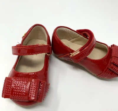 Pampili Baby Girls US Size 3 Shiny Red Mary Jane Shoes with Bows on Toes - Image 1 of 4