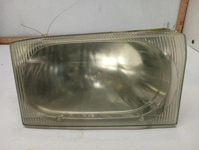 Passenger Right Headlight from 2004 Ford F350SD 11710528 - Image 1 of 4