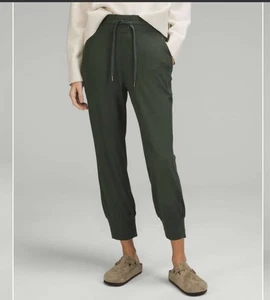 LULULEMON Ready to Rulu High-Rise Pull On Jogger Pockets Women's Size 6 Green - Picture 1 of 10