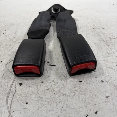 09-13 Juego de hebillas de cinturón de seguridad trasero derecho Honda Fit negro 04823-TK6-A01ZA OEM Foto 1 de 3