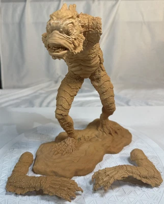 Unpainted Resin Creature From The Black Lagoon Model Statue 9" (R2A) - Image 1 of 4
