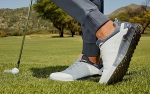 $200 Zapatos de golf ECCO S-three Gore-Tex híbridos de cuero blanco sin clavos para hombre 12 46 - Imagen 1 de 8