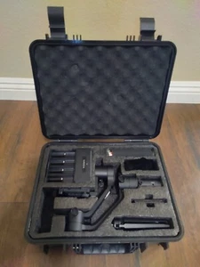 MOZA Aircross 1 3-Axis Gimbal Stabilizer for Mirrorless Camera + CASE - Picture 1 of 3