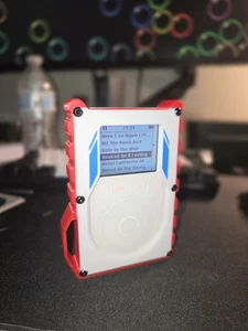 iPod 3th/4th Generation 10GB  CASE  Red and White. - Picture 1 of 6