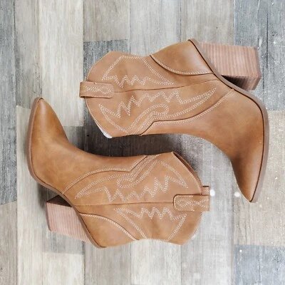 DV Dolce Vita Nakeeta Western Boots Womens Sz 8.5 Tan Leather Pull On Cowgirl - Image 1 of 4