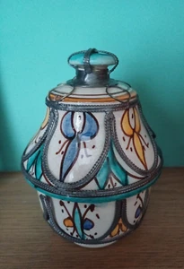 Vintage Moroccan hand-painted lidded jar with metal decoration - Picture 1 of 10