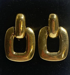 Givenchy Door Knocker Earrings Square Gold Tone Clip-on Signed NY Paris Vintage - Picture 1 of 12