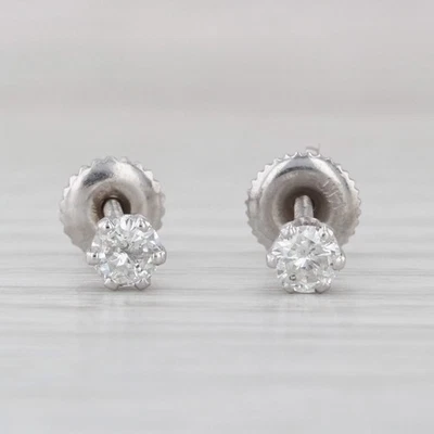 Aretes solitarios redondos de diamantes de 0,40 quilates con tachuelas de oro blanco de 14 k Foto 1 de 4