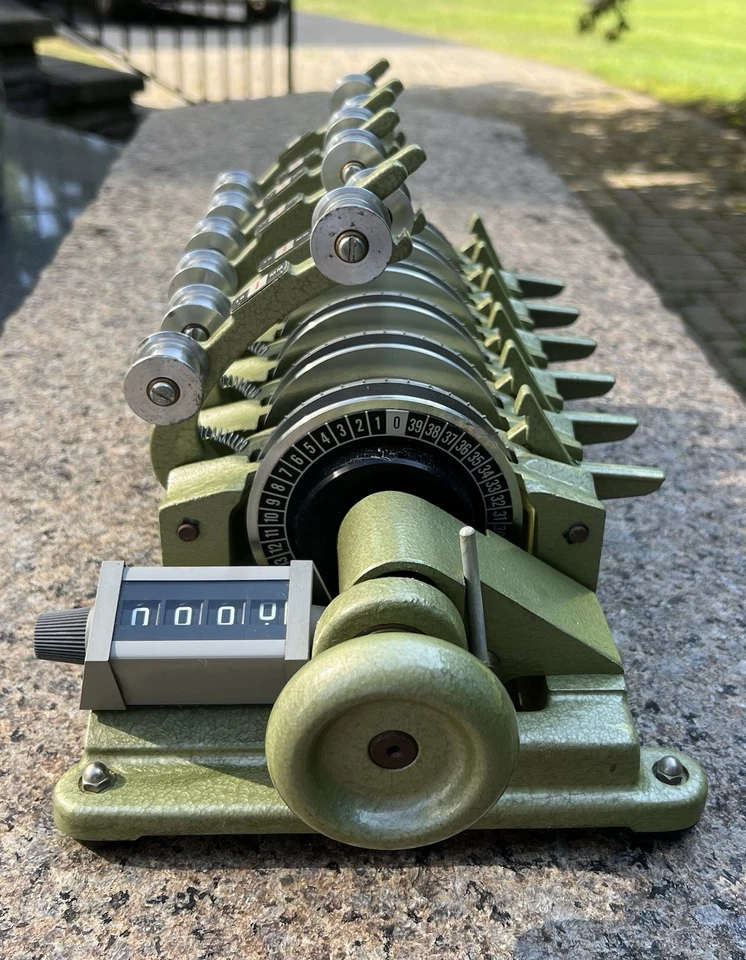 Vintage Ediquip Moviola Modelo 1036 16mm filme 6 gangues sincronizador de filme com contador - Imagem 1 de 4