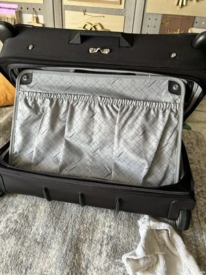 Travelpro Crew 8 Black 22” Wheeled Carry on Rolling Garment Bag 407104001 - Image 1 of 4