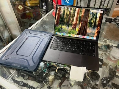 Apple MacBook Pro "M3 Pro" 11 CPU/14 GPU 14" late 2023 - Image 1 of 4