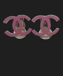 Chanel CC Logo Clip On Earrings Pink Color Width 2cm Height 1cm Japan [Used] - Picture 1 of 4