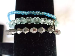 3 Armreif Armbänder: 1 irisierend schwarz, 1 blau, 1 grün (#6280) - Bild 1 von 5
