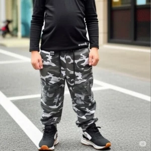 Boy's Public Record Boy's Camo Jogger Pants, size 12 - Picture 1 of 11