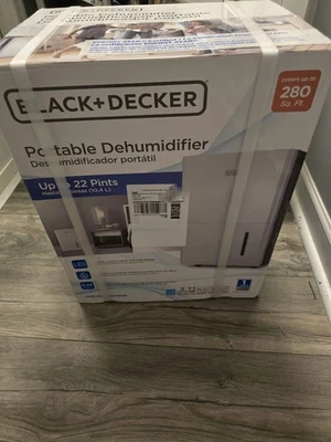 Deshumidificador portátil Black + Decker 22 pintas con cubo modelo BD22MWSA Foto 1 de 4