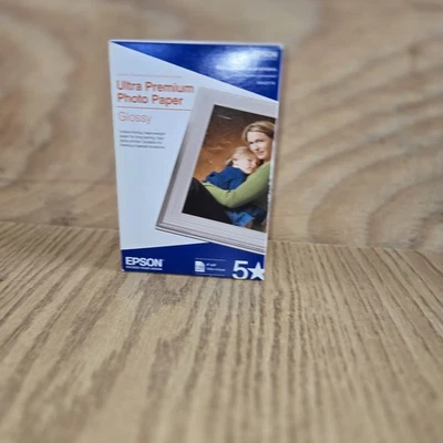 Epson Inkjet Ultra Premium Glossy Photo Paper 4 x 6, 50 Sheets C13S041934 - Image 1 of 4
