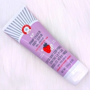 FIRST AID BEAUTY KP Bump Eraser Body Scrub - Strawberry - 8 oz - FULL SIZE - NEW - Picture 1 of 2
