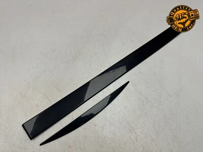 AUDI A6 ALLROAD 2020-25 puerta trasera izquierda lado del conductor molduras inferiores negro OEM Foto 1 de 4