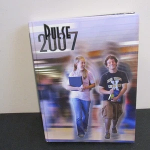 2007 BLUE VALLEY HIGH SCHOOL YEARBOOK. Reflections.  Stillwell, KS.  Free Ship. - Picture 1 of 3