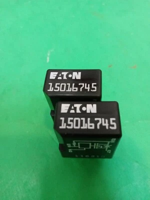 2 GM Genuine OEM Trailblazer Envoy Rainier Bravada headlight A/C relay 15016745  - Image 1 of 4