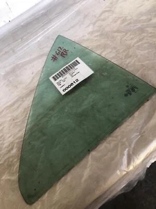 1996 - 2002 MERCEDES BENZ E-CLASS E300D Rear Vent Glass Window Passenger Right - Picture 1 of 13