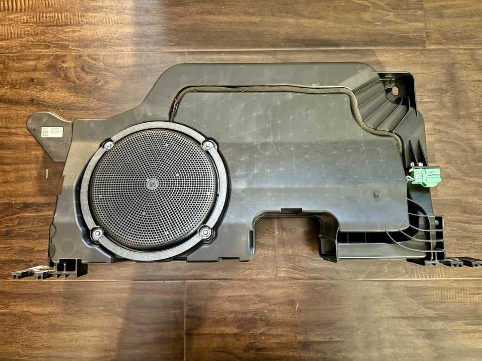 Ford F250 F350 Bang & Olufson 2019-2022 subwoofer JL3T-19A067-KD # 9925 Foto 1 de 4