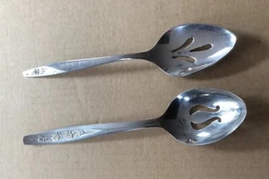 2 Pcs Vtg IS American Stainless USA & EKCO ETERNA Korea Slotted Serving Spoon - Picture 1 of 9