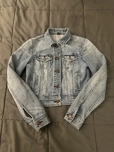 American Eagle Jean Jacket Womens Medium Long Sleeve Button Up Denim - Picture 1 of 11