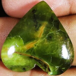 (24 X 24 x 06 MM SIZE) 25.20 Cts. NATURAL GREEN OPAL HEART SAHPE LOOSE GEMSTONE