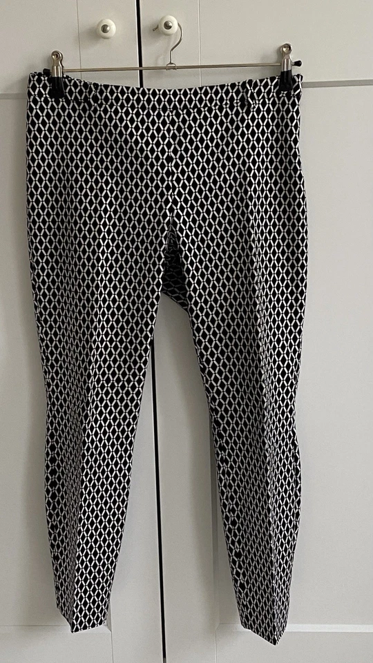 Tolle H&M Hose Slacks Gr 44 Tolles Muster Schwarz/ Weiß 61% Baumwolle Stretch - Bild 1 von 4