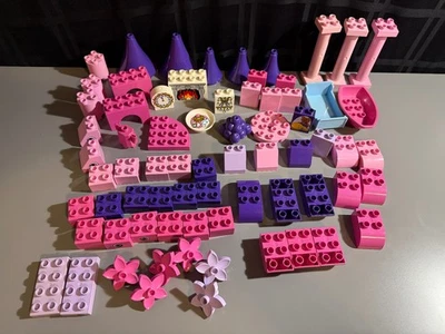 LEGO Duplo 71 Piezas Lote a Granel Rosa Púrpura Princesa Castillo Flores Cenicienta Foto 1 de 4