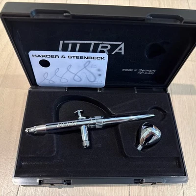 Kit Harder & Steenbeck Ultra 2024 0,45 mm alimentación por gravedad de doble acción - caja abierta Foto 1 de 4