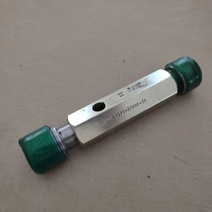 1 1/4 12 UNF 3B THREAD PLUG GAGE 1.25 1.250 GO NO GO P.D.'S = 1.1959 & 1.2019 - Picture 1 of 3
