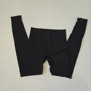 SKIMS Soft Smoothing Seamless Leggings Color Onyx / Black Woman's Small - Picture 1 of 8