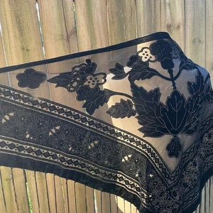 DAVID & YOUNG Black Devoree Velvet Chiffon Burnout FLORAL Fringed SHAWL - Picture 1 of 6