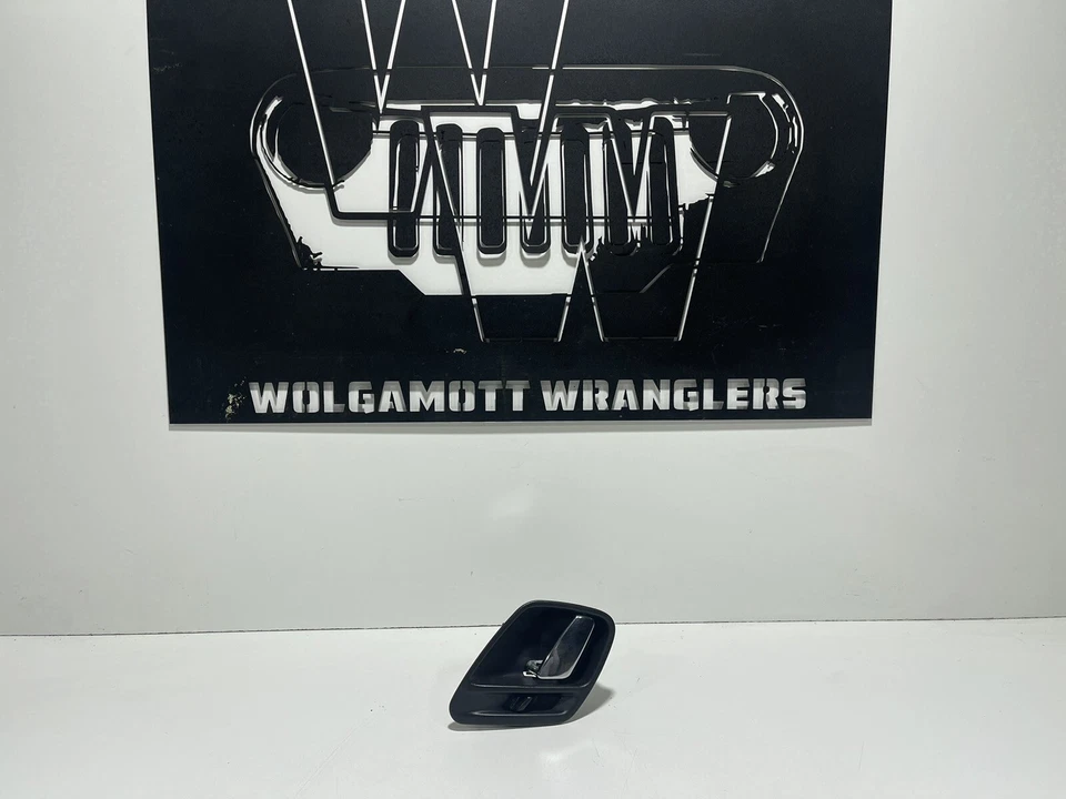 Maçaneta de porta dianteira esquerda preta dentro 5fx73trm Jeep Grand Cherokee 99-04 CC 6JJ - Imagem 1 de 4