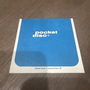 Pocket Disc Record - The Original 4” Flexi Disc Americom Corp Derek - Foto 1 di 4
