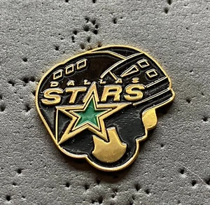 Dallas Stars Player Helmet NHL Hockey Pin - Bild 1 von 1