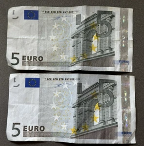 10$ Total EU Euro 5 Euros (2) BILLS 2002 P 8 Banknote Acquired in Germany - Picture 1 of 4