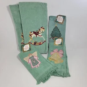 Vintage Neu aus altem Lagerbestand 5-teiliges besticktes Gästetuch-Set Weihnachten von Seasonal Traditions - Bild 1 von 6