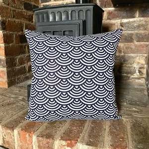 604. Cubierta de cojín de algodón de lino natural Waves hecha a mano. Varios tamaños - Imagen 1 de 2