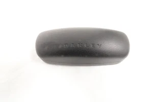 Oakley Unisex Brillenetui Tasche Etui Schwarz Hartschale sehr guter Zustand - Bild 1 von 1
