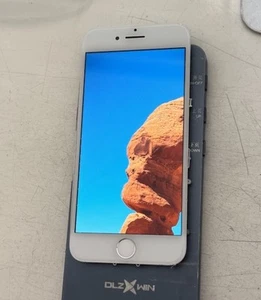 Original Apple iPhone 7 Display Lcd Komplett Vormontiert Garantie Weiß Gebraucht - Zdjęcie 1 z 4