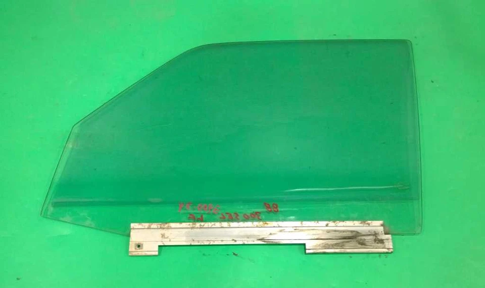 88 89 90 91 300SEL DRIVER LEFT FRONT WINDOW DOOR GLASS OEM 3900-34 Foto 1 de 3