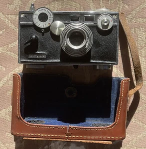 VINTAGE ARGUS C2 35MM RANGEFINDER CAMERA 1938-42———-26 - Bild 1 von 6